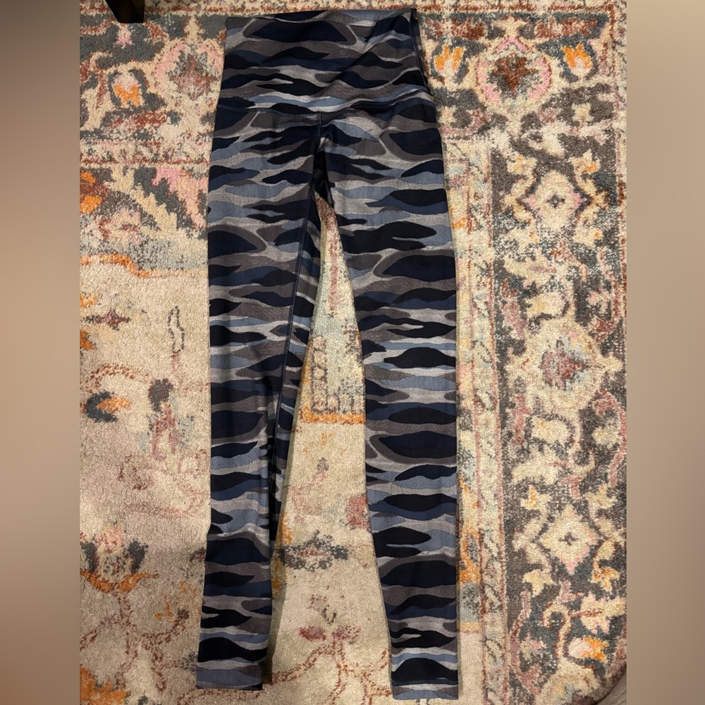 Vintage Lululemon Blue Camouflage Leggings Size 4